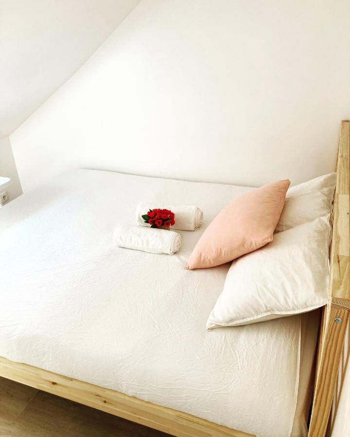 Benny'S Rooms Brussels City Centre Екстер'єр фото
