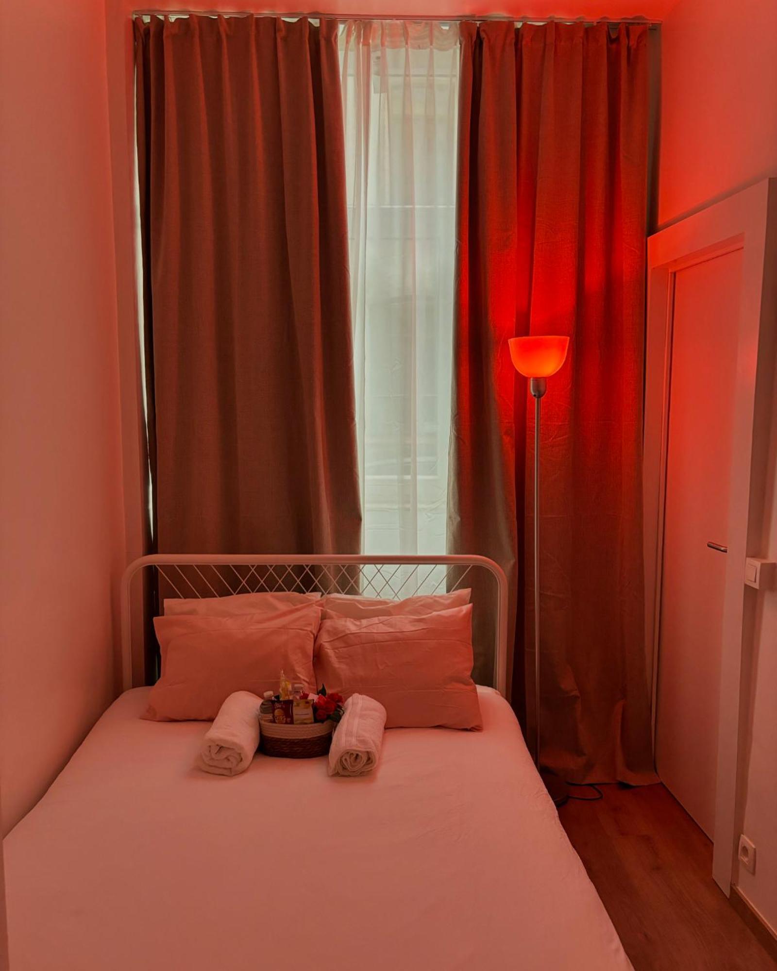 Benny'S Rooms Brussels City Centre Екстер'єр фото