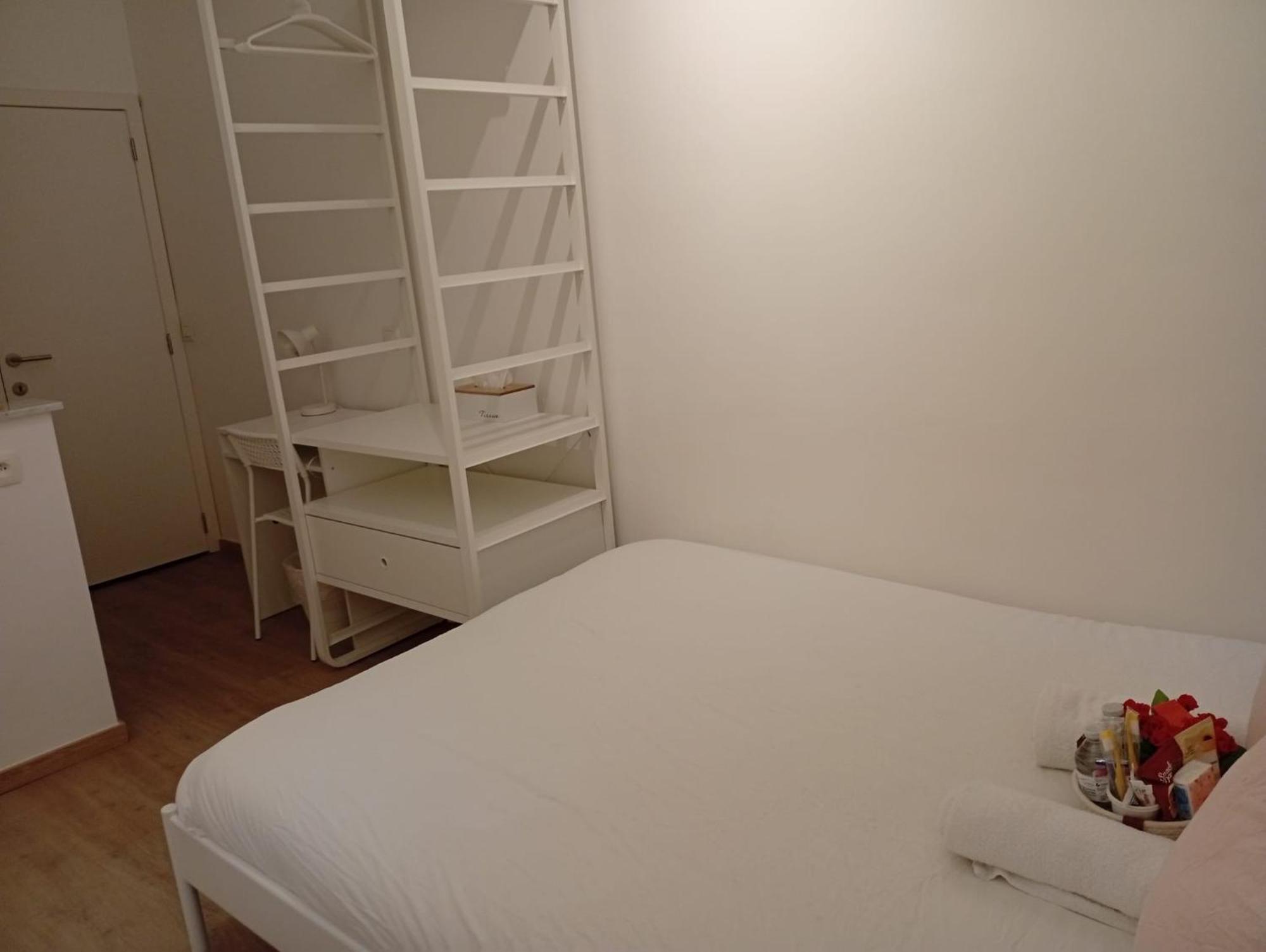 Benny'S Rooms Brussels City Centre Екстер'єр фото